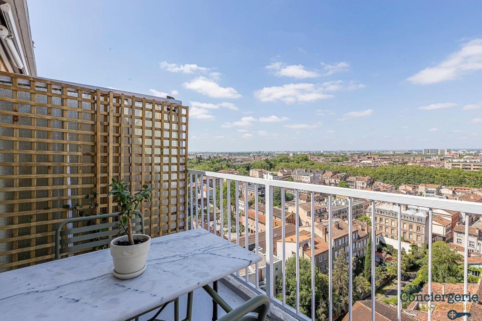 Montaudran Place Dupuy - Vue Panoramique -Metro Toulouse Kültér fotó