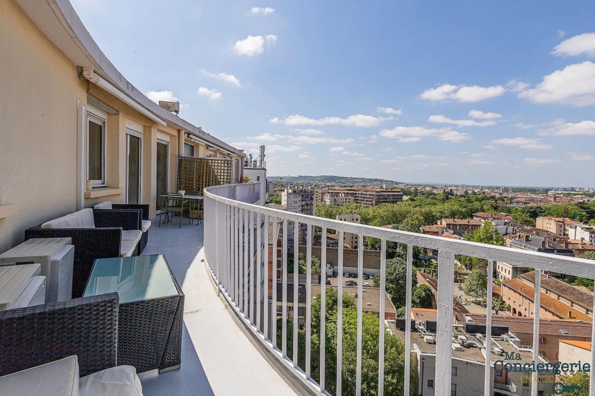 Montaudran Place Dupuy - Vue Panoramique -Metro Toulouse Kültér fotó